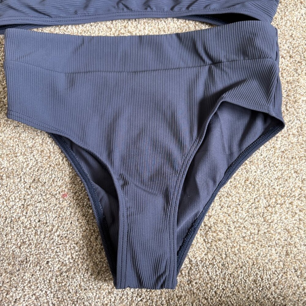 Navy Blue Ribbed Bikini Set Size M - Picture 5 of 12